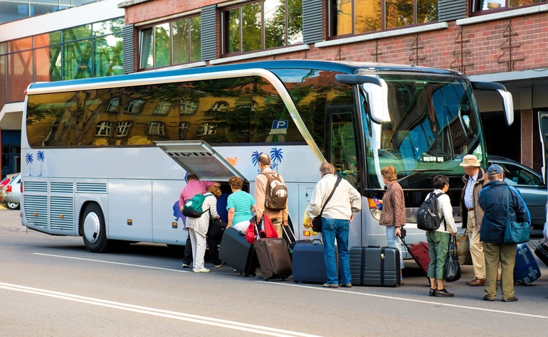 Топ-7 уникальных туристических маршрутов на автобусе