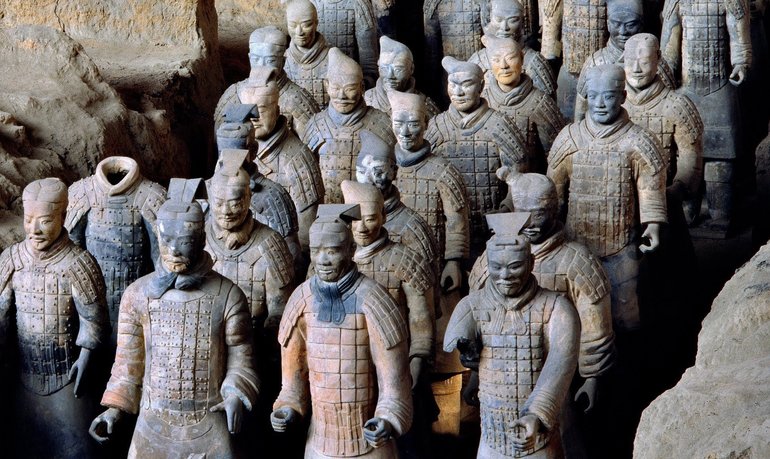 Скульптурные монументы в Китае