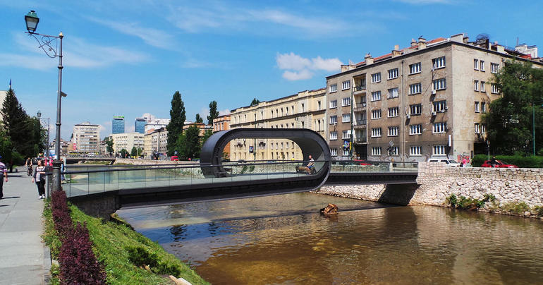 Ленточный мост Festina Lente в Сараево