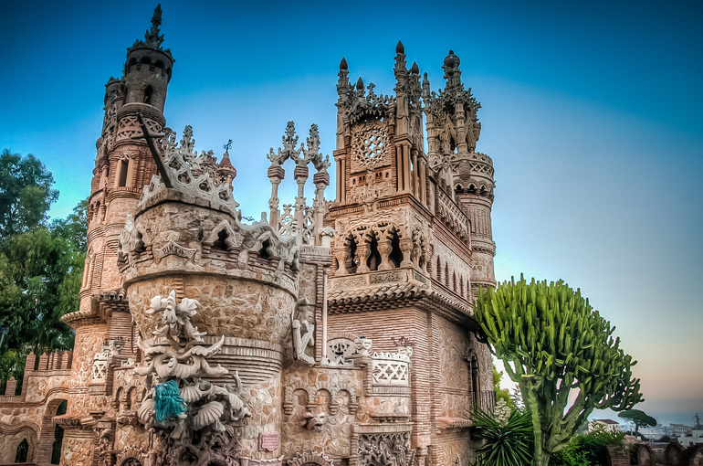 Замок Castillo De Colomares «Дом Арагона»